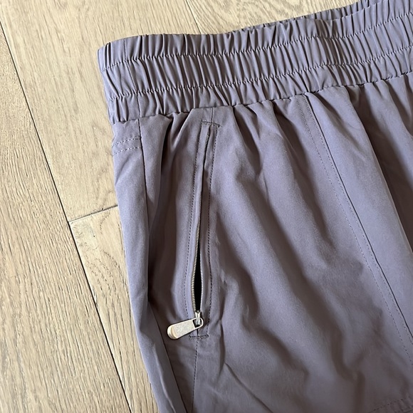 Active Zone Charcoal Grey Capris Pants. Size: 3X - Picture 6 of 9